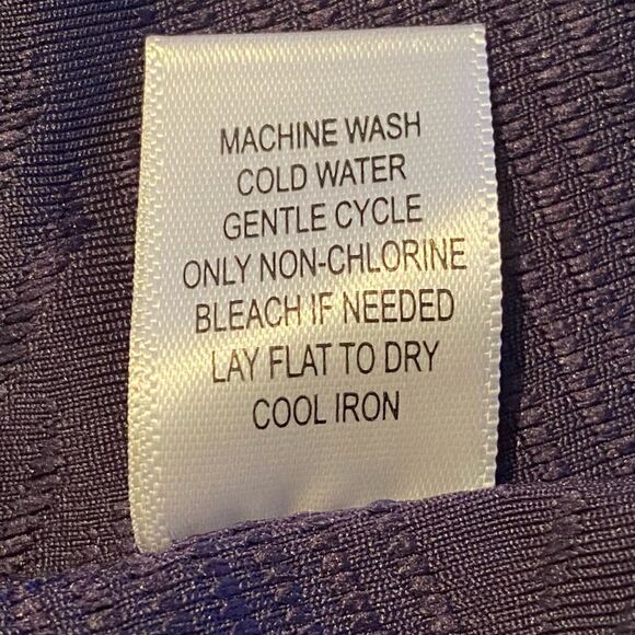 KAKTUS Women's Tunic Top in Color: Eclipse - Picture 5 of 10